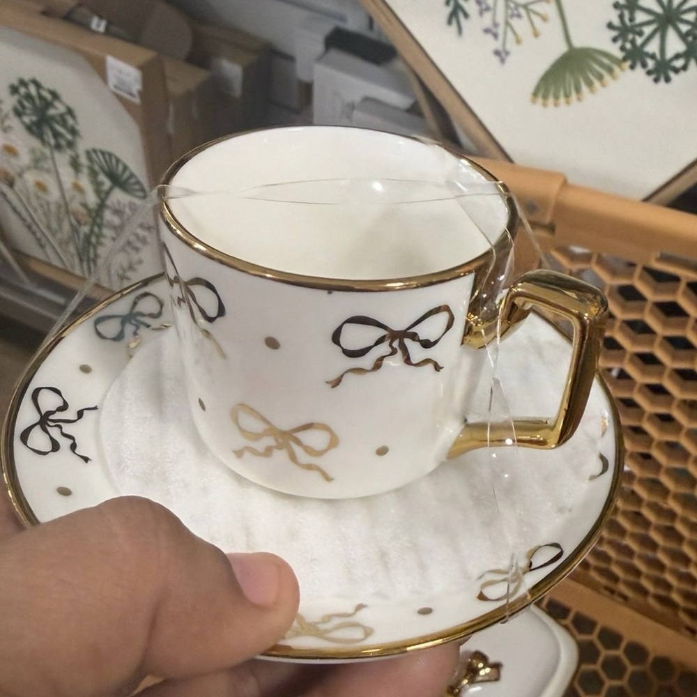 4 Elegant White Tea Cup & Saucer with Gold Bow Detail